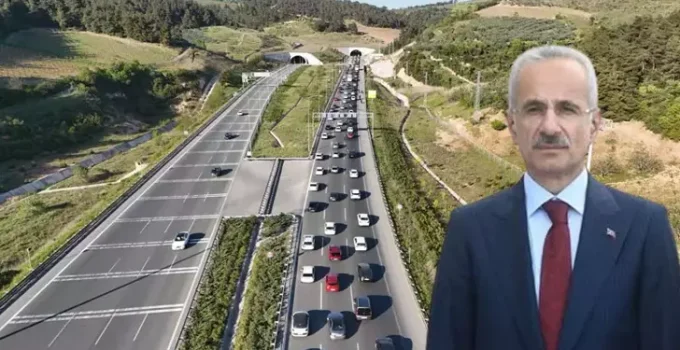 Bakan Uraloğlu: Bayramda otoyolları 11,2 milyon araç kullandı